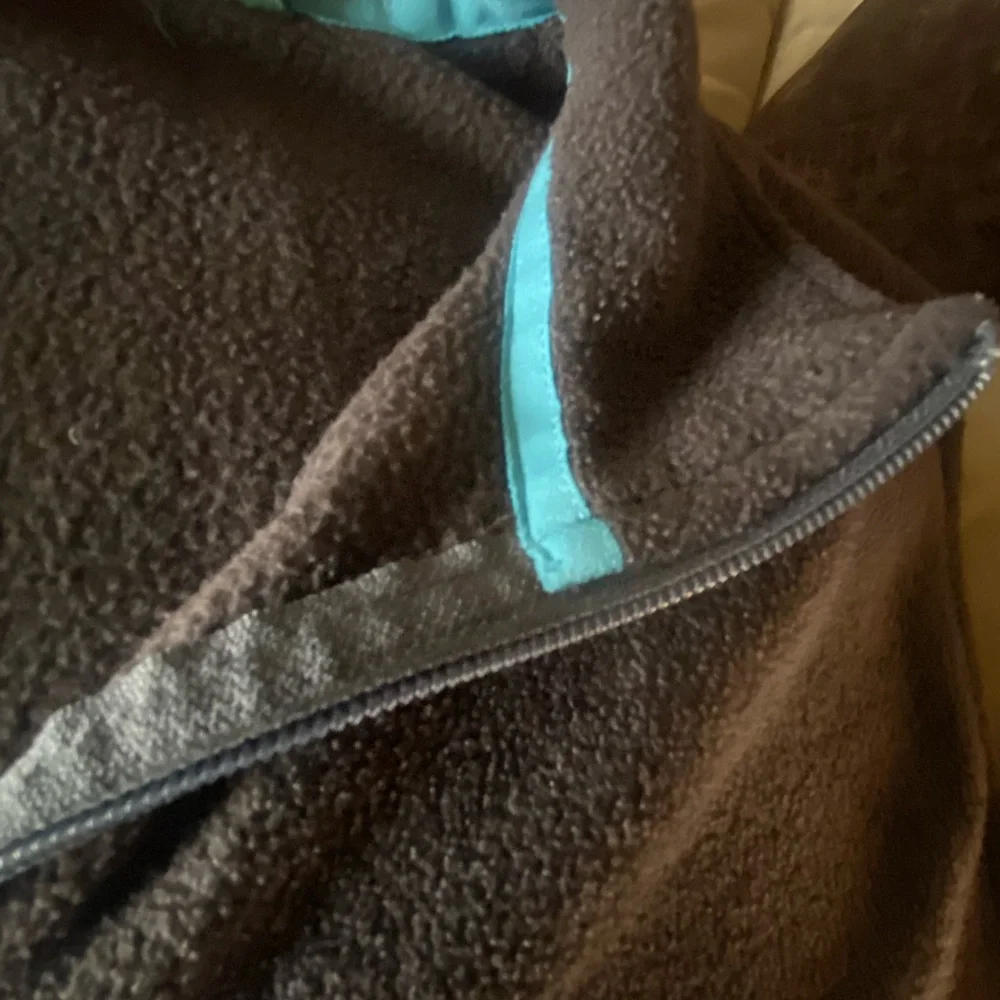 Woolrich Chocolate Brown Fleece Vest with Teal Accents Men’s XL - Picture 6 of 10